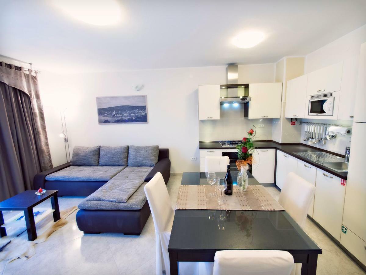 Apartmani Fortuna Zlarin Buitenkant foto
