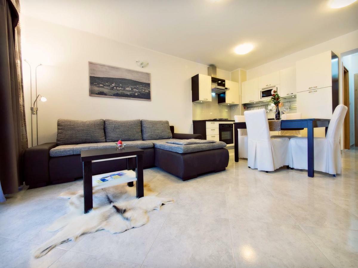 Apartmani Fortuna Zlarin Buitenkant foto